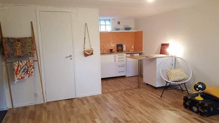 1-rumslägenhet i Älvsjö, Sjättenovembervägen - bild 1