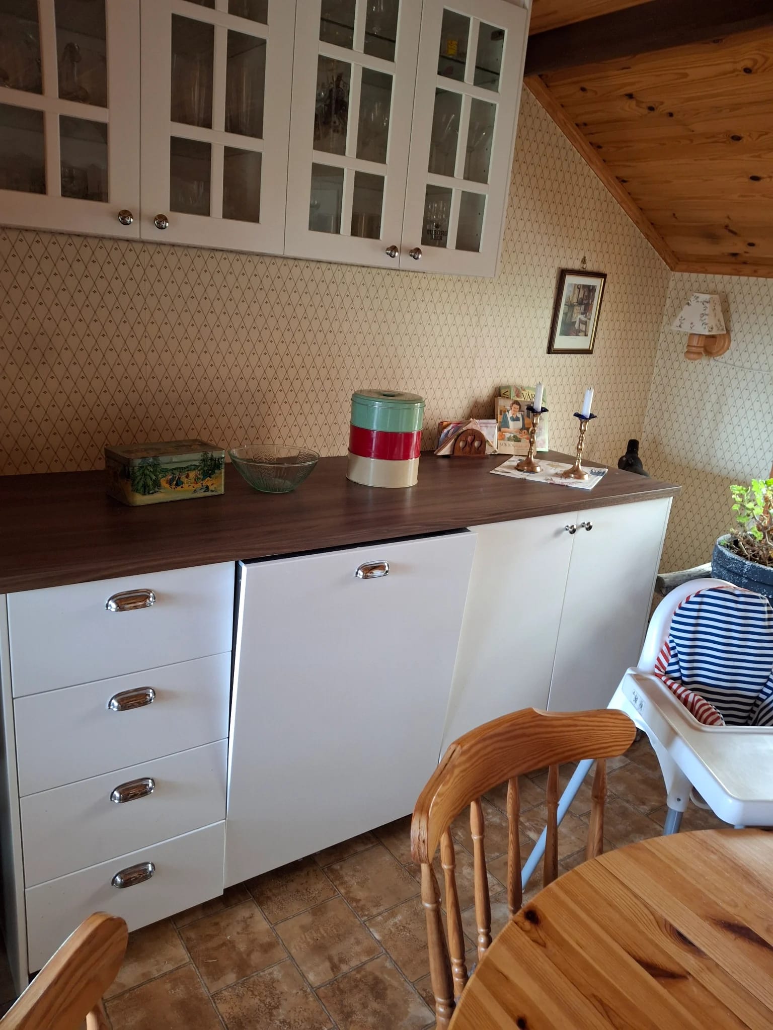3-rumshus i Väröbacka, Julles väg - bild 1 3-rumshus i Väröbacka, Julles väg - bild 1