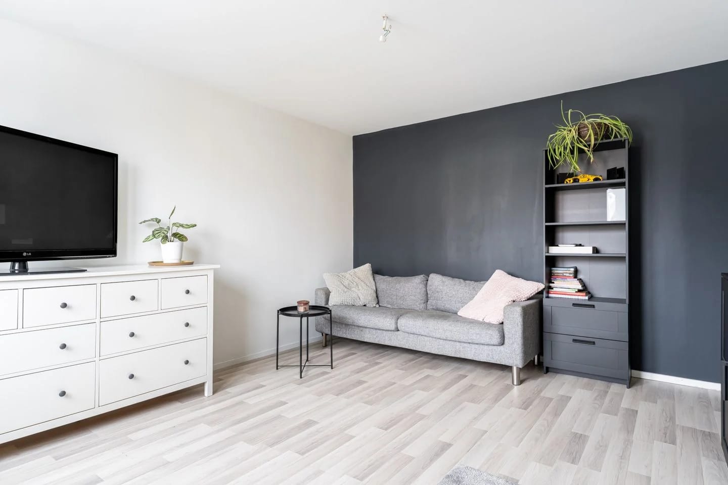 1-rumslägenhet i Eskilstuna, Södra Bangårdsgatan - bild 2 1-rumslägenhet i Eskilstuna, Södra Bangårdsgatan - bild 2